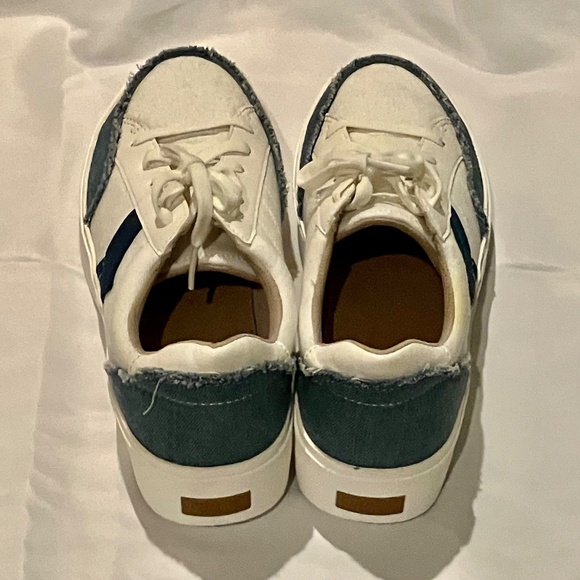 Dr Scholl’s Bandolino Madison White Blue Denim Trim Sneakers Size 9.5 Sneakers